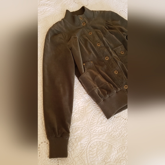 Army Green Bomber-style Jacket - Picture 12 of 15